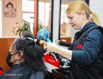 Cosmetology Classes in NY | Career-Focused Beauty Training